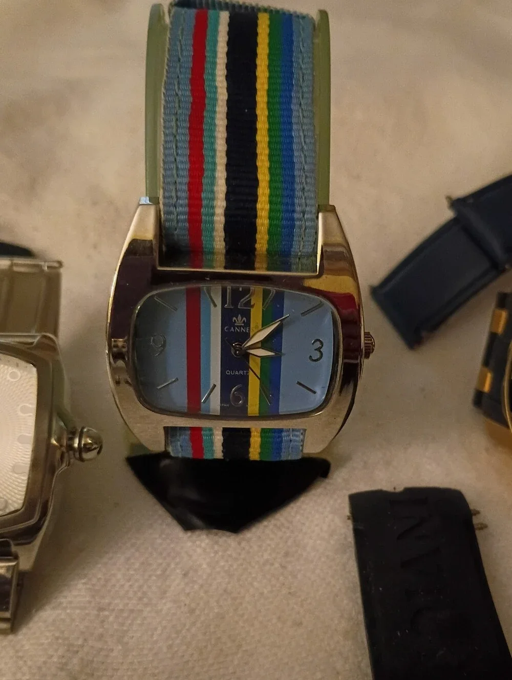 Lot Of 7 Unisex Watches Needing Backs Plus 5 Extra Bands For Repair